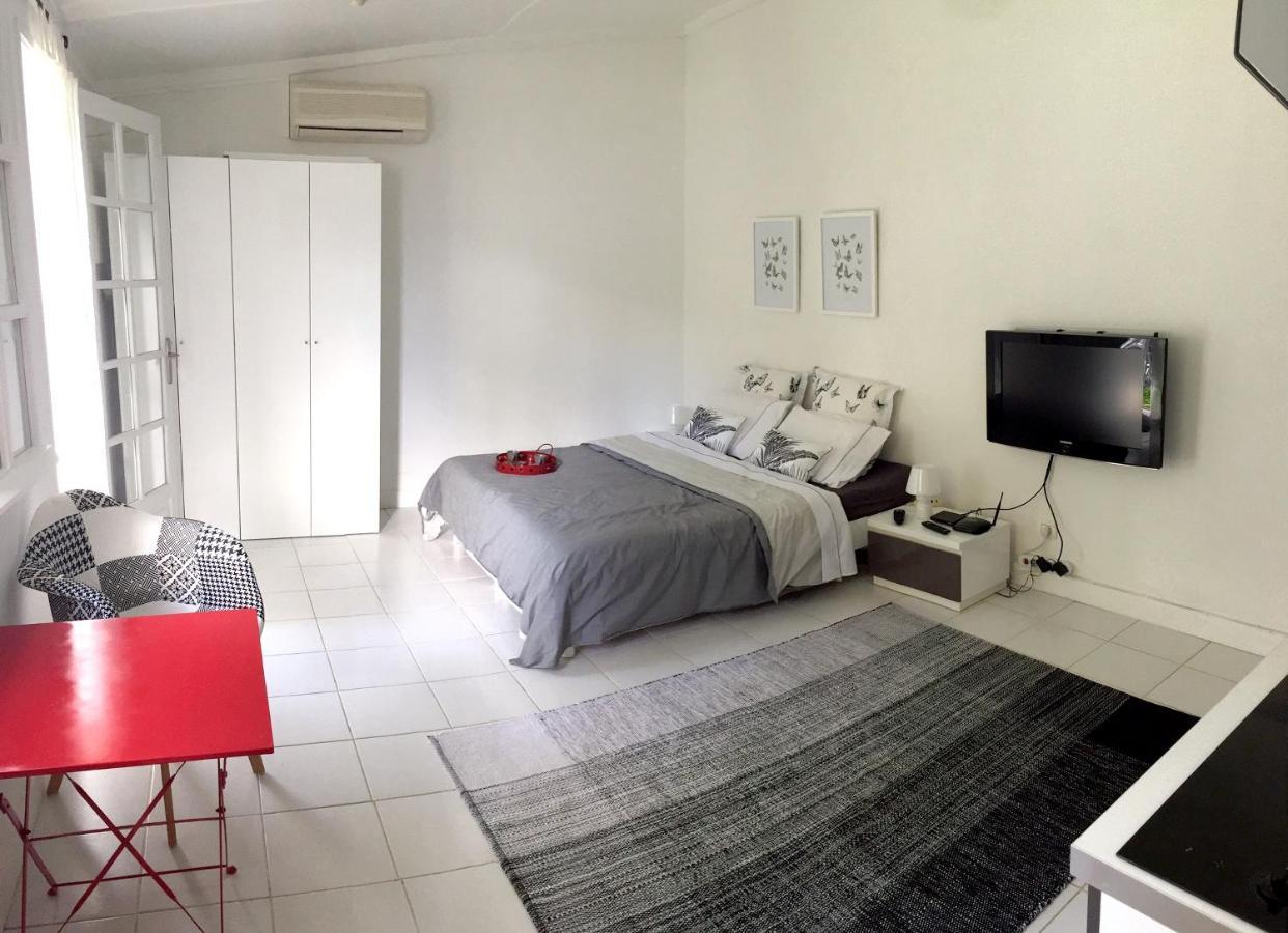 Studio Charmant Au Coeur De Boucan Canot 30 M² Avec Jardin Prive Saint-Paul 외부 사진
