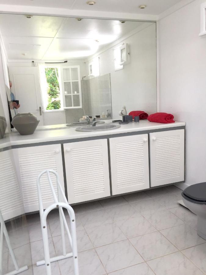 Studio Charmant Au Coeur De Boucan Canot 30 M² Avec Jardin Prive Saint-Paul 외부 사진
